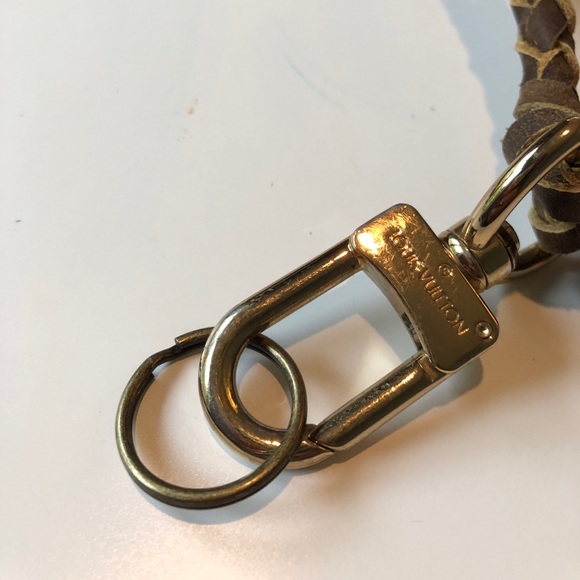 Upcycled Hardware Leather Keychain - Picture 4 of 4